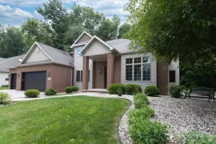 59 Brentwood Ln, Appleton, WI 54915 - Photo 2