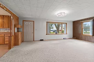 243 E Chicago Rd, Wautoma, WI 54982 - Photo 6