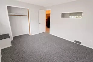 828 W 19th Ave, Oshkosh, WI 54902 - Photo 28