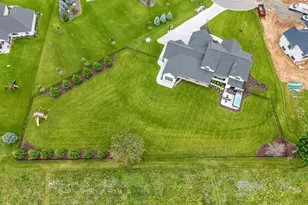 707 Blackberry Ct, Hobart, WI 54155 - Photo 88