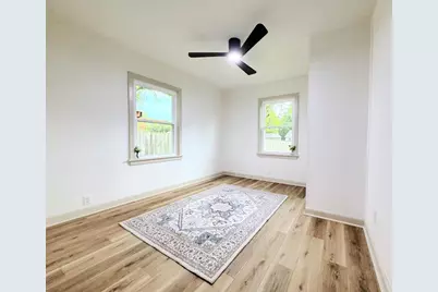 1133 Marquette Avenue, Green Bay, WI 54304 - Photo 14