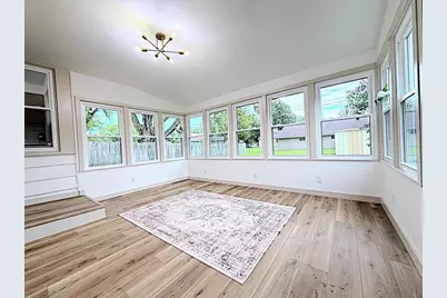1133 Marquette Avenue, Green Bay, WI 54304 - Photo 12