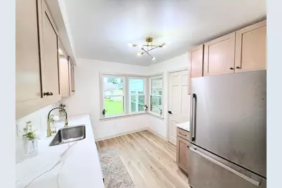 1133 Marquette Avenue, Green Bay, WI 54304 - Photo 8