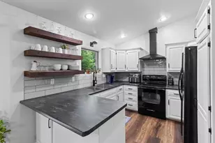 3125 Woodland Reserve Ln, Green Bay, WI 54313 - Photo 16