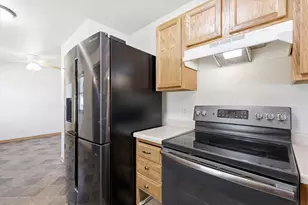 2224 Geele Ave, Sheboygan, WI 53083 - Photo 6