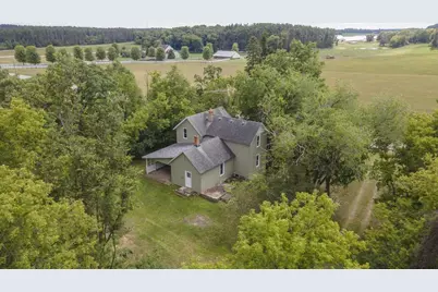 W8008 S County Road A, Wild Rose, WI 54984 - Photo 10