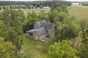 W8008 S County Road A, Wild Rose, WI 54984 - Photo 10