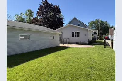 1042 Tyler Avenue, Oshkosh, WI 54902 - Photo 26