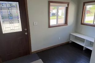 1042 Tyler Ave, Oshkosh, WI 54902 - Photo 2