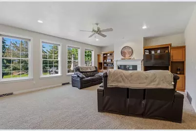 2706 Beechnut Drive, Oshkosh, WI 54904 - Photo 4