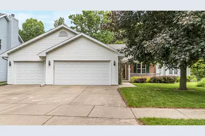 1424 E Keystone Lane, Appleton, WI 54913 - Photo 2
