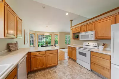 1424 E Keystone Lane, Appleton, WI 54913 - Photo 4