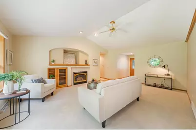 1424 E Keystone Lane, Appleton, WI 54913 - Photo 14