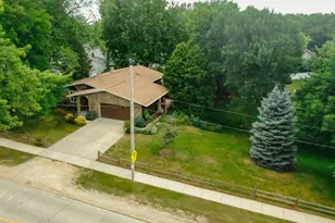323 Old Pioneer Rd, Fond du Lac, WI 54935 - Photo 4