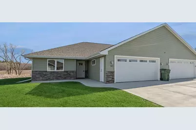 559 Summer Drive, Brillion, WI 54110 - Photo 1