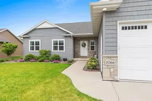 2066 W Heron Ln, Appleton, WI 54913 - Photo 2