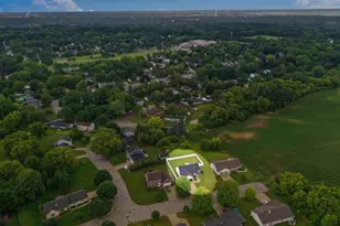 614 Stonehedge Rd, Green Bay, WI 54302 - Photo 32