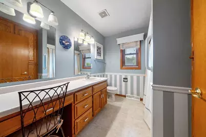 614 Stonehedge Road, Green Bay, WI 54302 - Photo 14