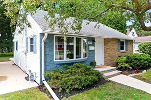 2030 Libal St, Green Bay, WI 54301 - Photo 2