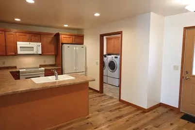 429 Greenbriar Avenue, Fond du Lac, WI 54935 - Photo 6