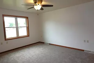 429 Greenbriar Ave, Fond du Lac, WI 54935 - Photo 18