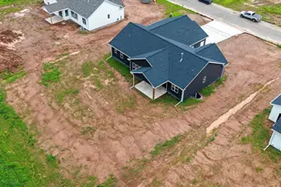 1607 Torchwood Trl, De Pere, WI 54115 - Photo 14