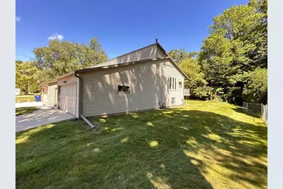 2590 Cherrywood Lane, Green Bay, WI 54304 - Photo 28