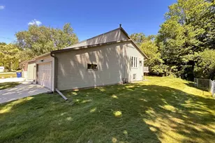 2590 Cherrywood Ln, Green Bay, WI 54304 - Photo 28
