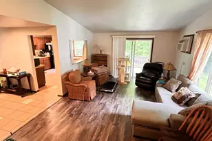 2590 Cherrywood Ln, Green Bay, WI 54304 - Photo 4