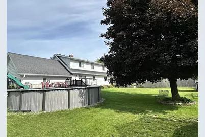 262 Park Avenue, Oconto Falls, WI 54154 - Photo 8