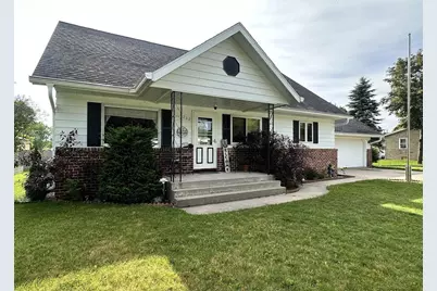 262 Park Avenue, Oconto Falls, WI 54154 - Photo 2