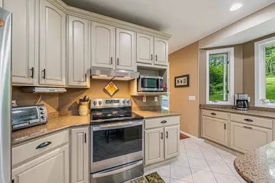 8405 Ridgeview Court, Larsen, WI 54947 - Photo 12