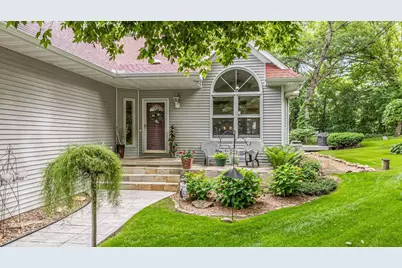 8405 Ridgeview Court, Larsen, WI 54947 - Photo 2