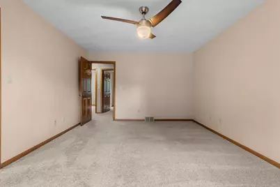 151 Harrys, Appleton, WI 54914 - Photo 30