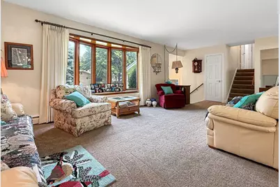 923 Barbara Lane, Marinette, WI 54143 - Photo 4