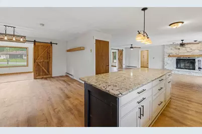 995 Birch Tree Lane, Fond du Lac, WI 54935 - Photo 10
