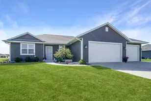 6730 Park Pl Dr, Sheboygan, WI 53081 - Photo 2