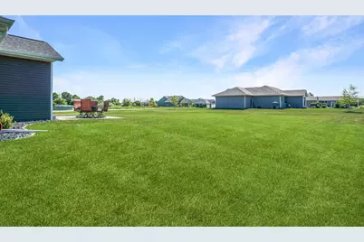 6730 Park Place Drive, Sheboygan, WI 53081 - Photo 24
