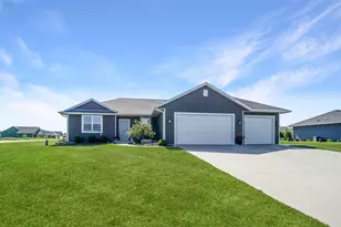 6730 Park Pl Dr, Sheboygan, WI 53081 - Photo 1