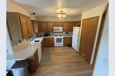 N170W19981 Willow Ridge Drive, Jackson, WI 53037 - Photo 4