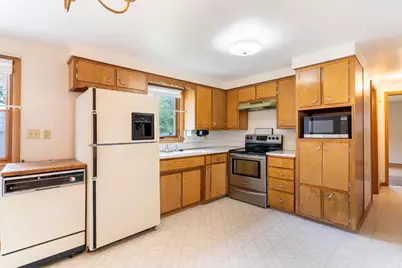 2507 Greenwald Street, Green Bay, WI 54301 - Photo 10