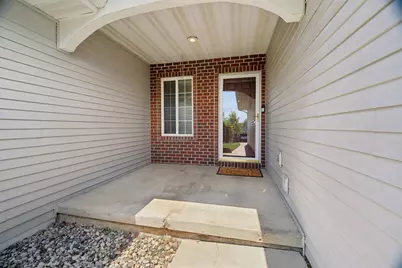 4490 W Trasino Way, Appleton, WI 54913 - Photo 2
