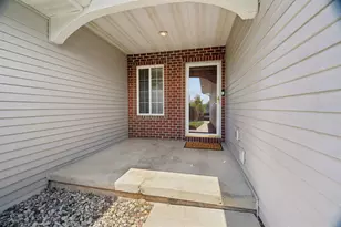 4490 W Trasino Way, Appleton, WI 54913 - Photo 2