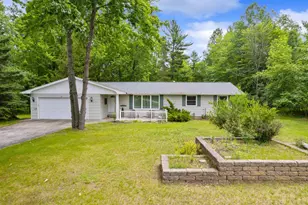 704 Funk St, Crivitz, WI 54114 - Photo 2