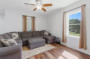 15 W Bank St, Fond du Lac, WI 54935 - Photo 4