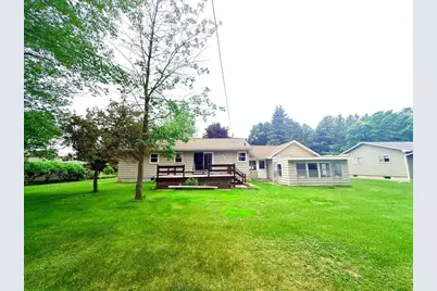 150 N Dolan Avenue, Peshtigo, WI 54157 - Photo 2