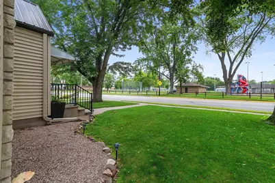 817 S Main Street, Shawano, WI 54166 - Photo 6