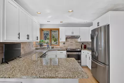 109 Old Orchard Lane, Neenah, WI 54956 - Photo 20