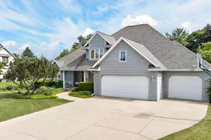 109 Old Orchard Ln, Neenah, WI 54956 - Photo 60