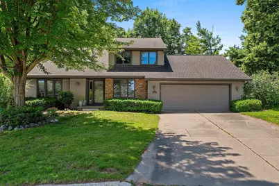 2641 Poplar Springs Circle, Green Bay, WI 54304 - Photo 2